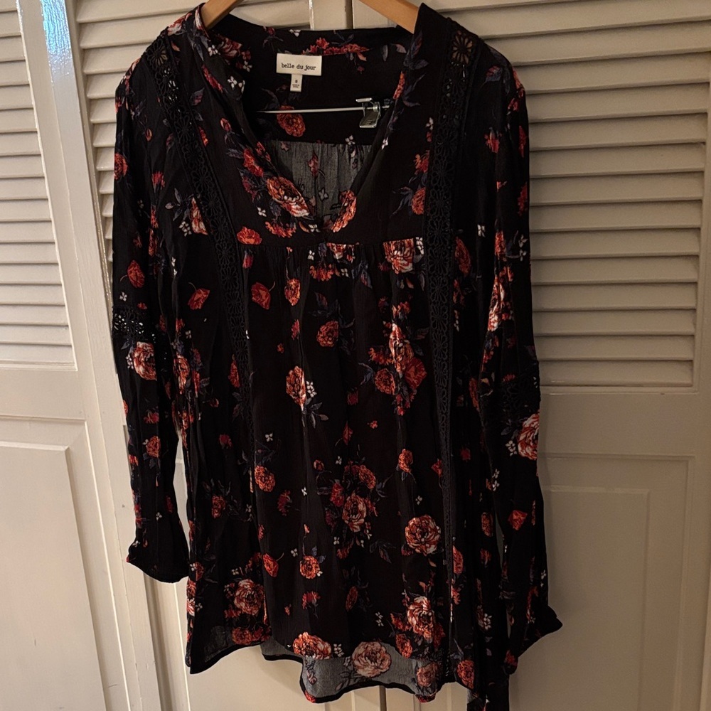 Belle du Jour Floral Boho Crochet Accented Blouse Small Rayon and Cotton Hippie